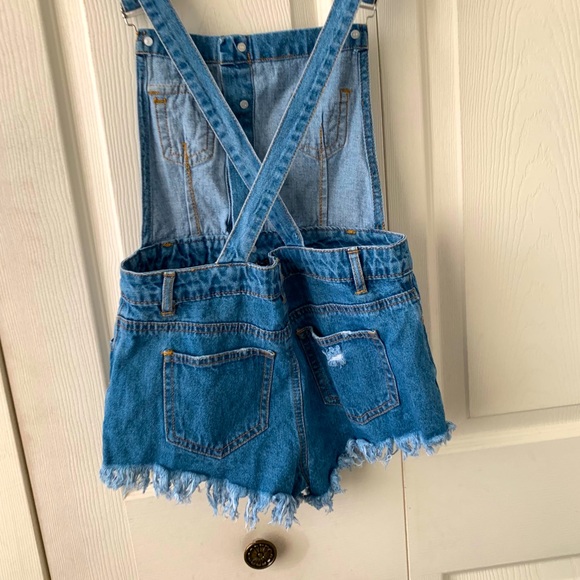 FOREVER21 denim overall shorts - Picture 2 of 3